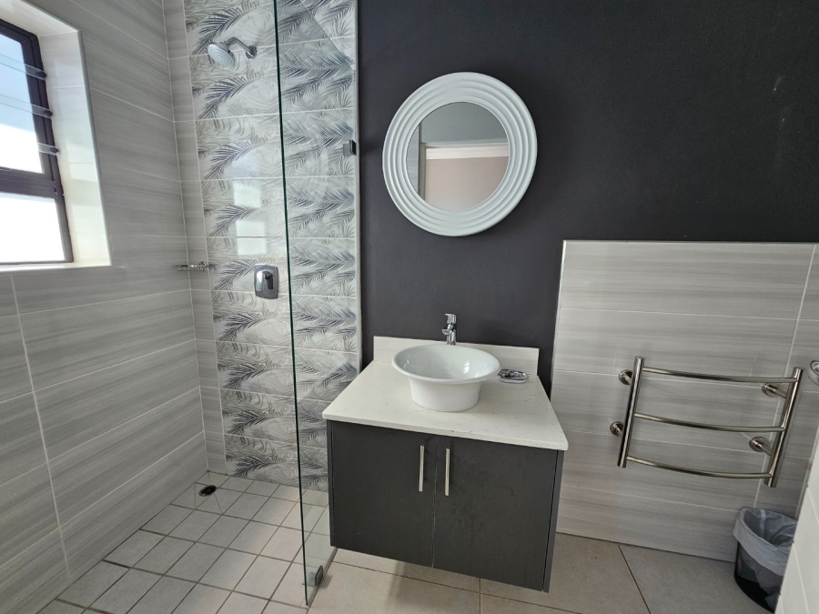 3 Bedroom Property for Sale in Dwarswegstrand Western Cape